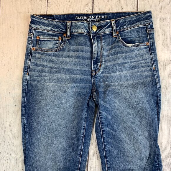 American Eagle Jeans 12 Straight Style Inseam 30.5" Distressed Knees Medium Wash - Picture 3 of 13
